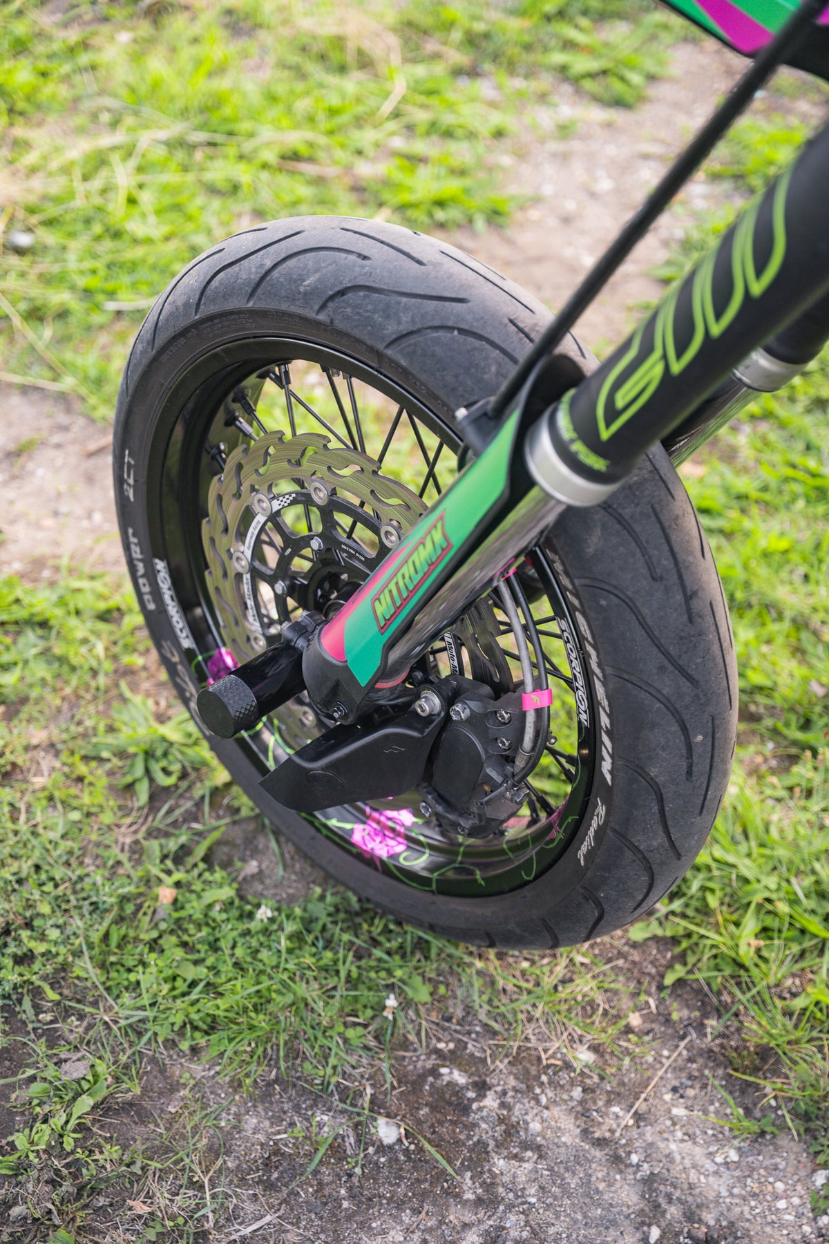 Stunt Pegs